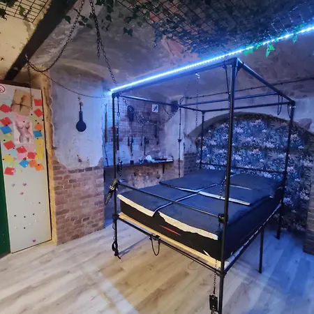 Useme Bdsm - Uwolnij Pragnienia شقة *