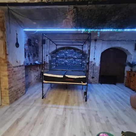 شقة Useme Bdsm - Uwolnij Pragnienia *